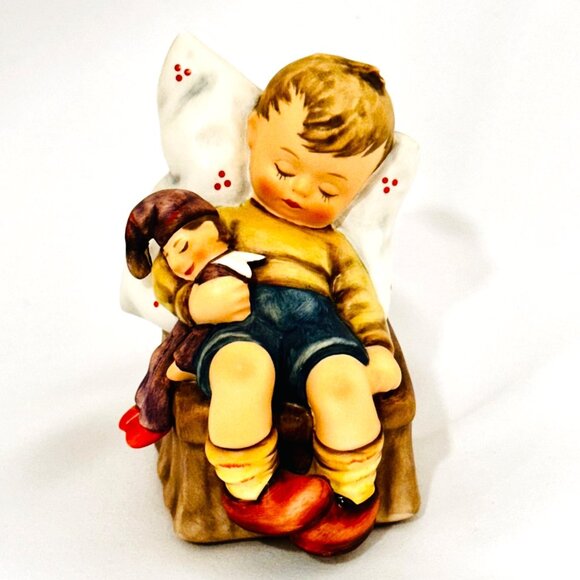 Goebel Hummel "Just Dozing"#451 TMK7 - First Issue (1995)